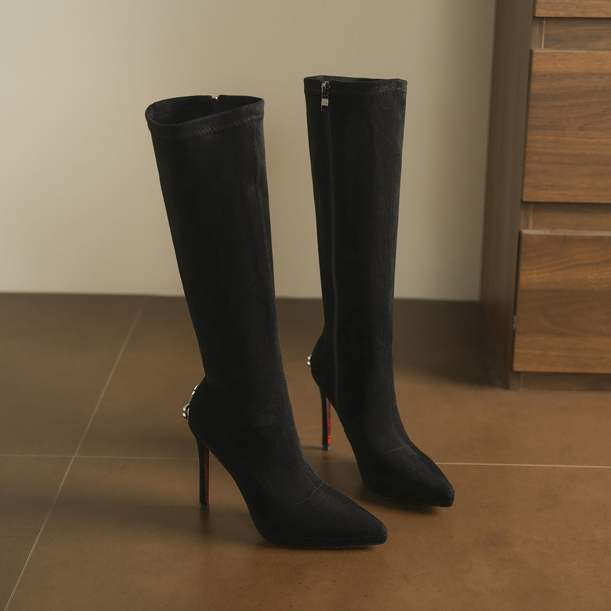 2026 Autumn/Winter New Women's Pointed-Toe Stiletto Stretch Boots with Red Soles